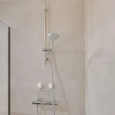 Luckey Homes - Rue Chapon アパート