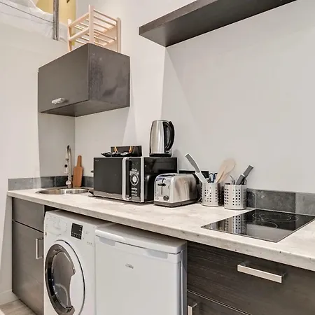 Luckey Homes - Rue Chapon Apartman *
